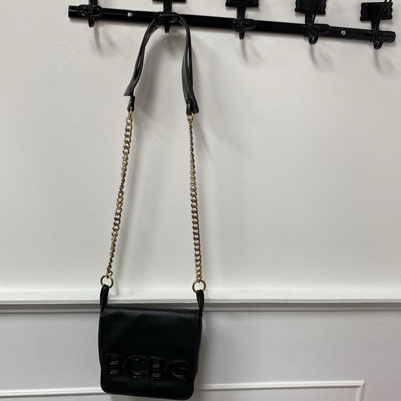 BCBG crossbody bag - Picture 2 of 6